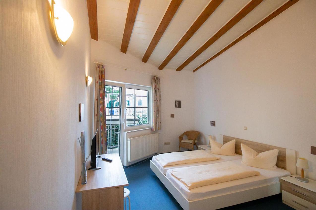 Hotel Dolgesheim Εξωτερικό φωτογραφία